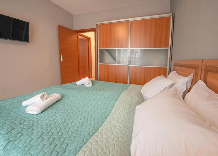 Stylish In Karolina Apartman