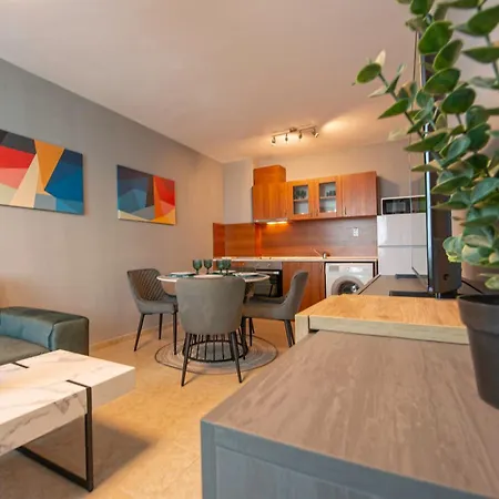 Stylish In Karolina Apartment