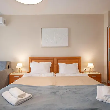 Apartment Stylish In Karolina