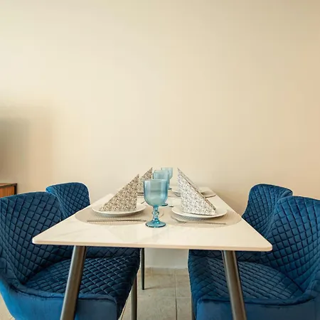 Apartment Stylish In Karolina *