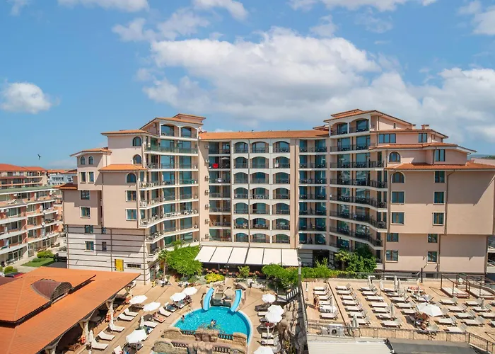 Stylish In Karolina Apartment