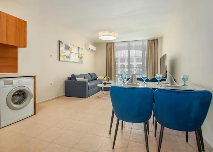 Stylish In Karolina * Sunny Beach